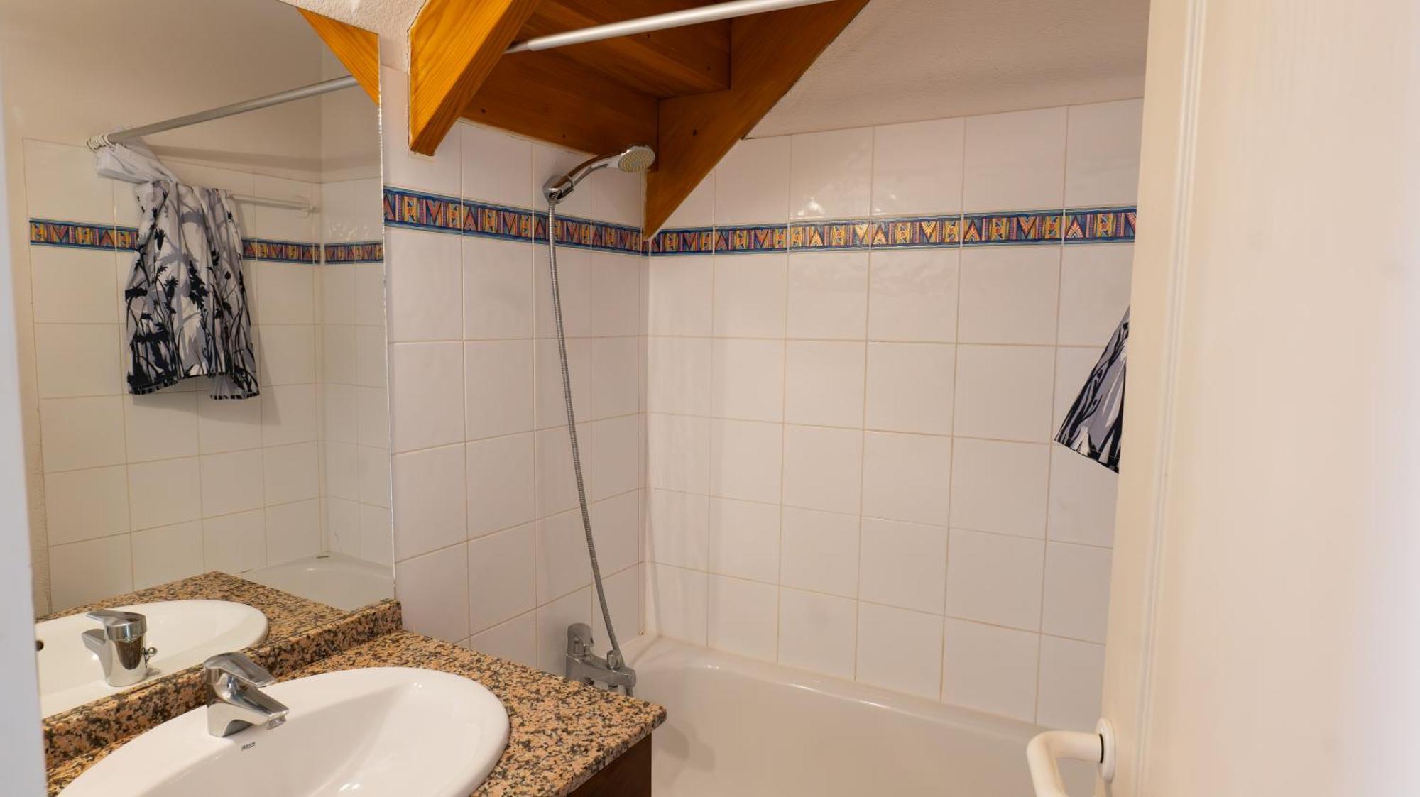 Residence Les Arches Сен-Лари-Сулан Екстериор снимка