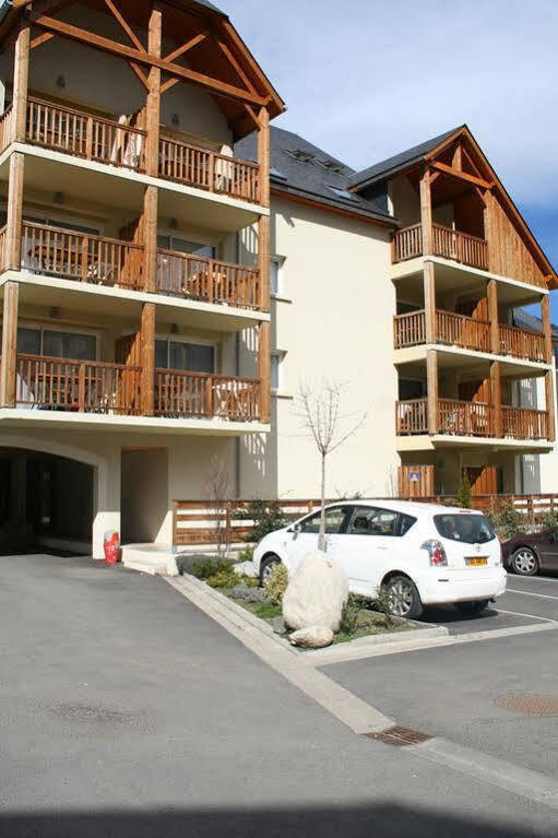 Residence Les Arches Сен-Лари-Сулан Екстериор снимка