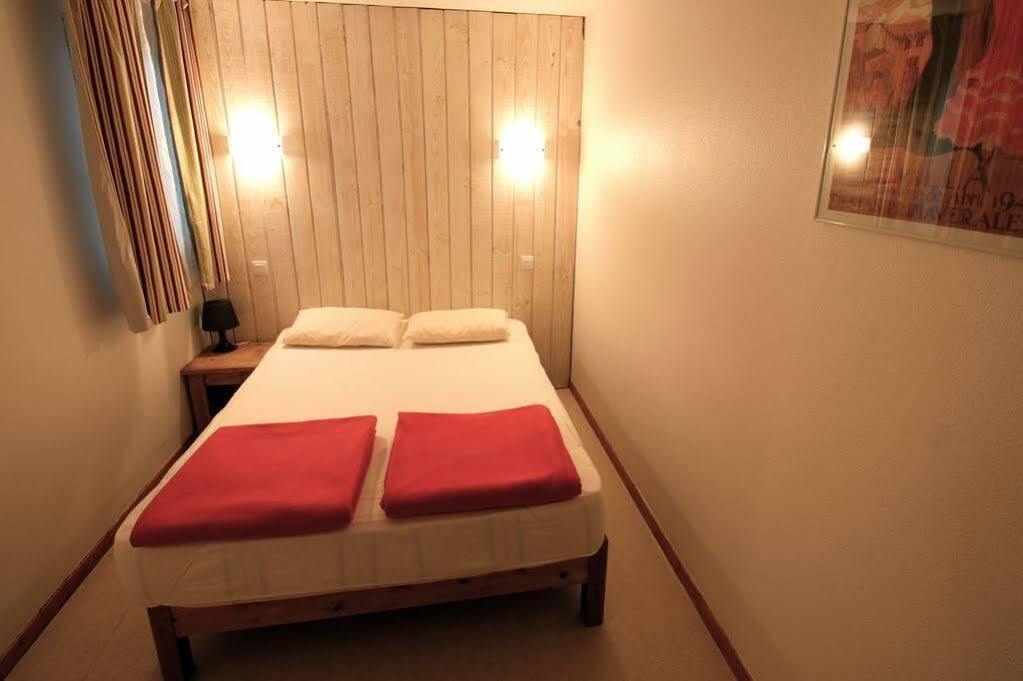 Residence Les Arches Сен-Лари-Сулан Екстериор снимка